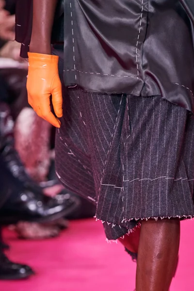 Look 182